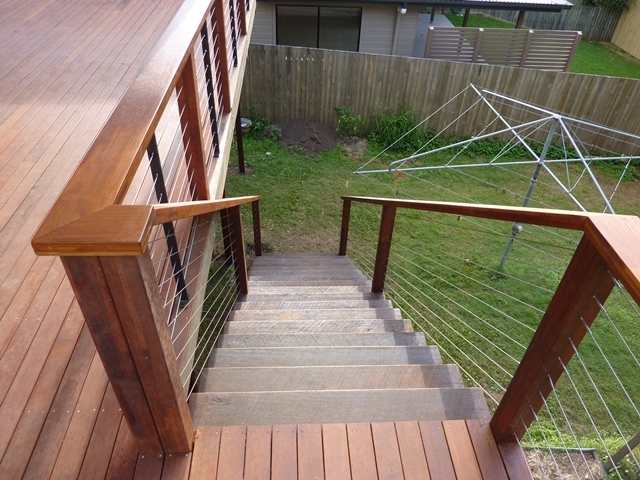 Deck with hand rail.