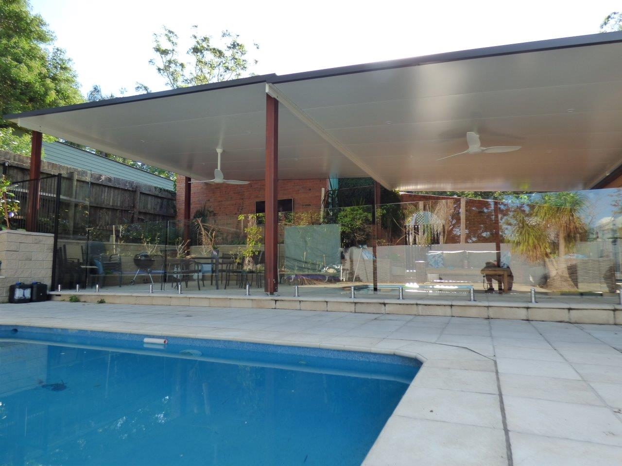 Amazing pool patio design.