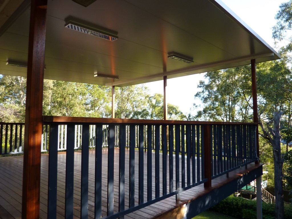 Design your deck with aluminium balustrade