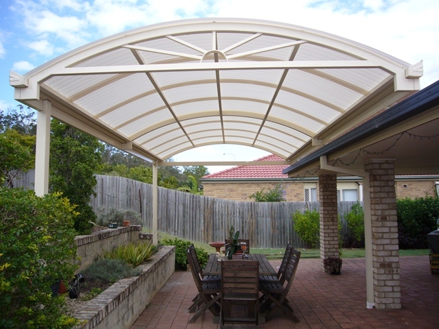 Transparent arched patio