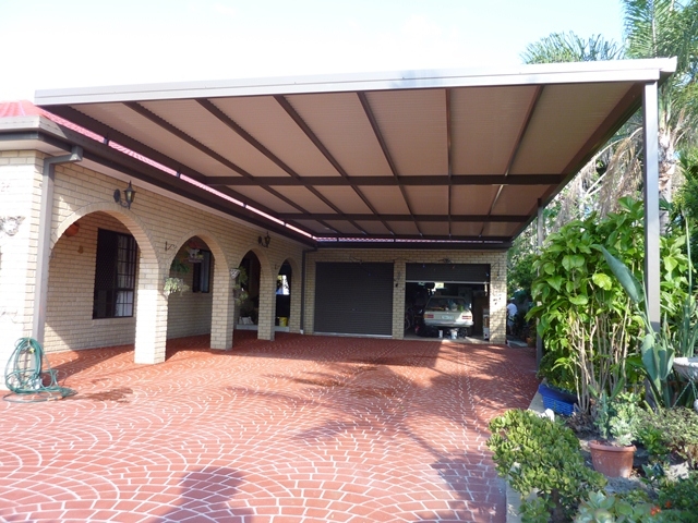 Flat carport roof in Brisbane.