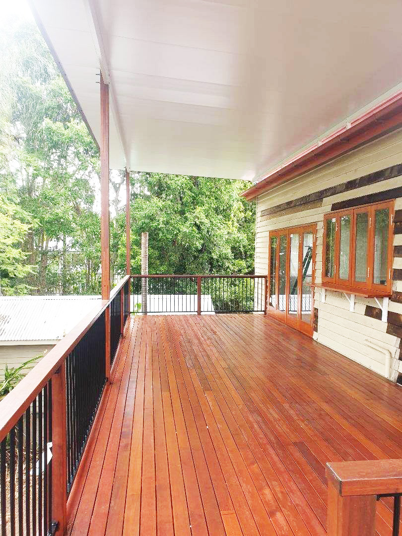 Patio and beautiful Timber Deck in Brisbane.