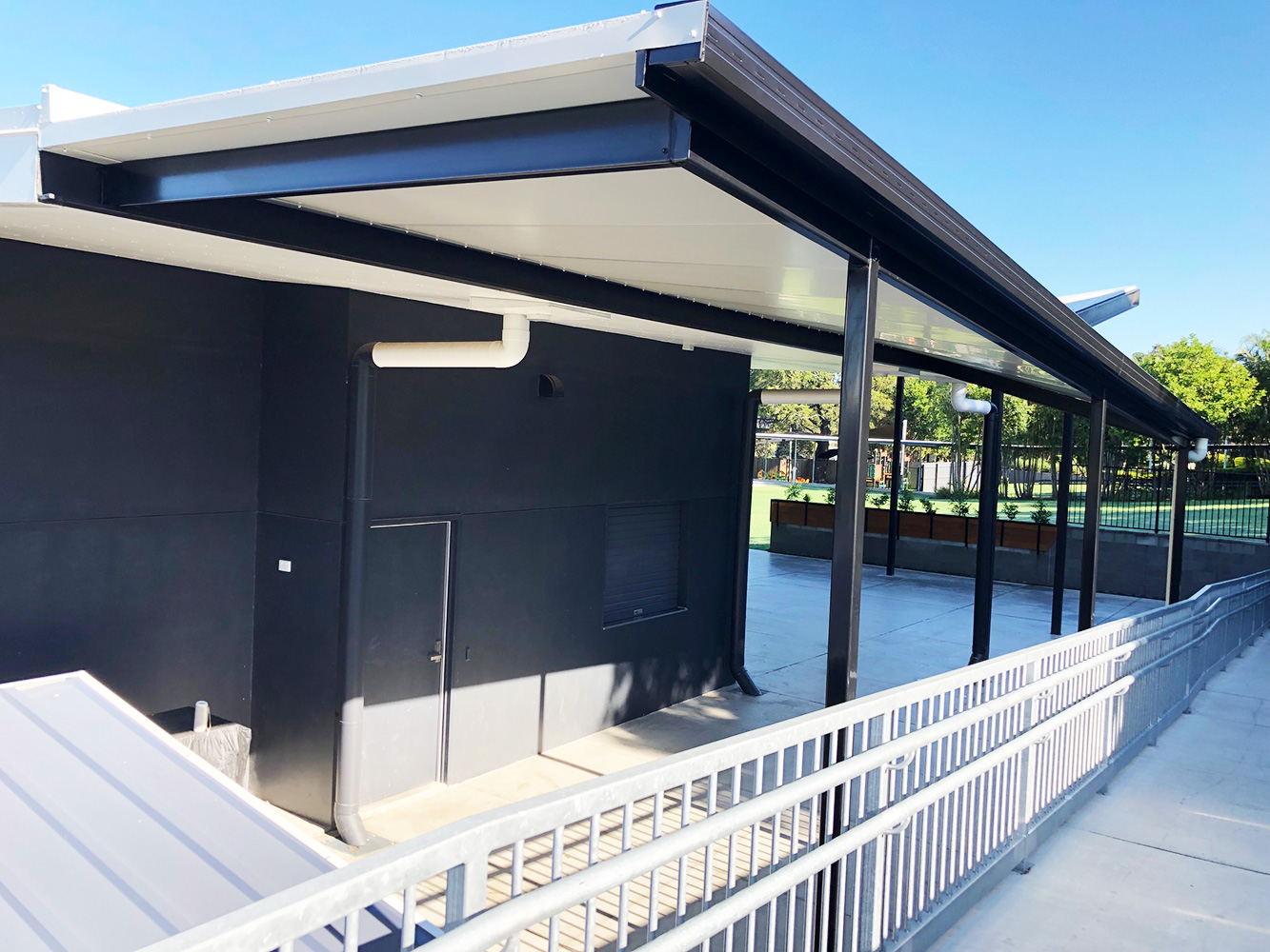 Modern Skilling Patio roof.