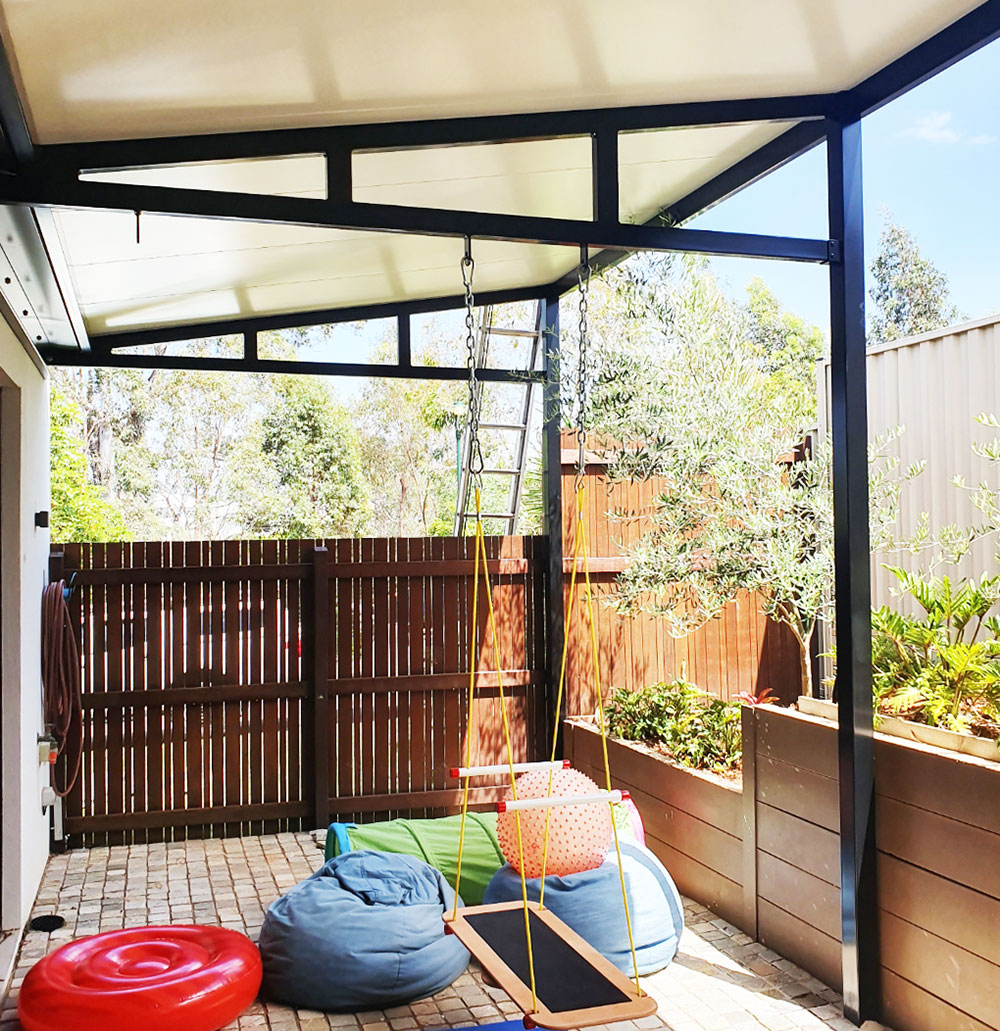 This is a custom made and fully welded steel truss structure for an Occupational Therapist (OT). It is custom fitted with hanging tags for equipment like swings and balancing apparatus. #brisbanebuilder #premiumlifestyles